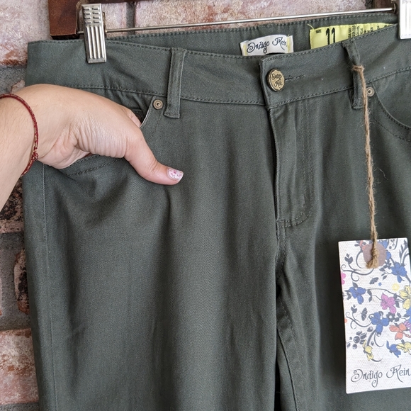 🌲 Indigo Rein Green Skinny Jeans 11 - Picture 3 of 9